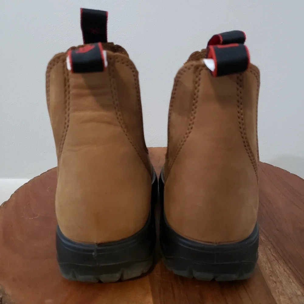 Redbacks Mesa Chelsea Work Boots US Men 9.5 Women 11 Oil Resistant Tan Pristine